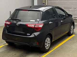 TOYOTA VITZ 2019