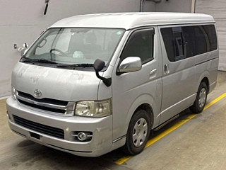 TOYOTA HIACE 2010