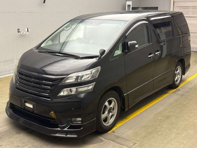 TOYOTA VELLFIRE 2010