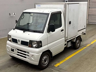 NISSAN CLIPPER TRUCK 2010