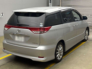 TOYOTA ESTIMA 2009