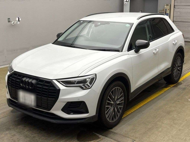 AUDI Q3 2023