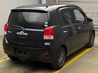 TOYOTA PORTE 2014