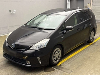 TOYOTA PRIUS ALPHA 2012