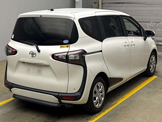 TOYOTA SIENTA 2016