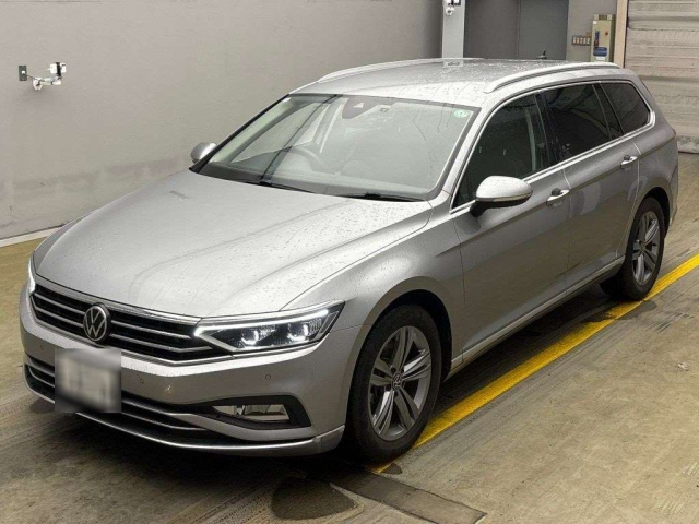 VOLKSWAGEN PASSAT VARIANT 2021