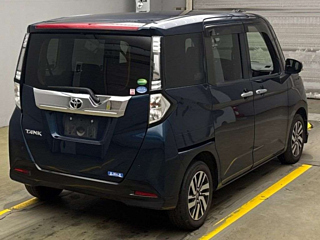 TOYOTA TANK 2018