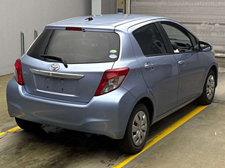 TOYOTA VITZ 2013