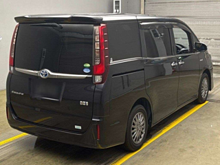 TOYOTA ESQUIRE 2016