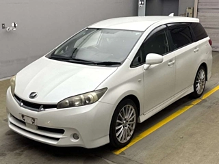 TOYOTA WISH 2010