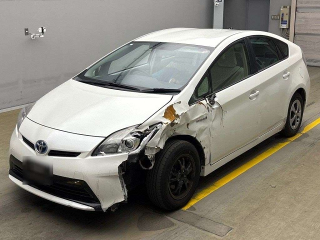 TOYOTA PRIUS 2012