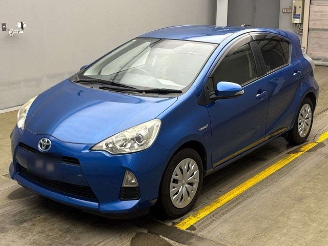 TOYOTA AQUA 2014