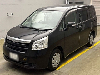 TOYOTA NOAH 2009