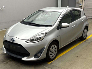 TOYOTA AQUA 2018