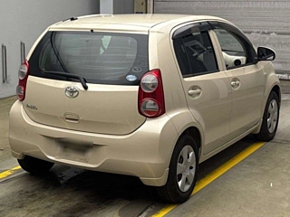 TOYOTA PASSO 2010