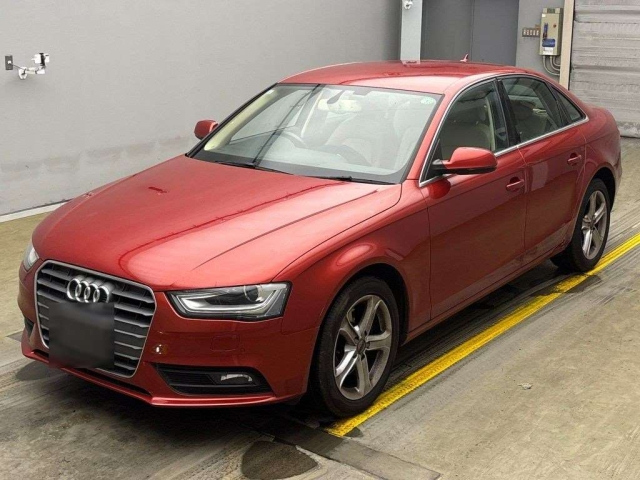 AUDI A4 2013