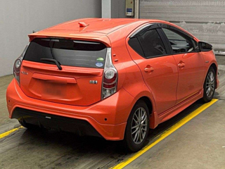 TOYOTA AQUA 2012