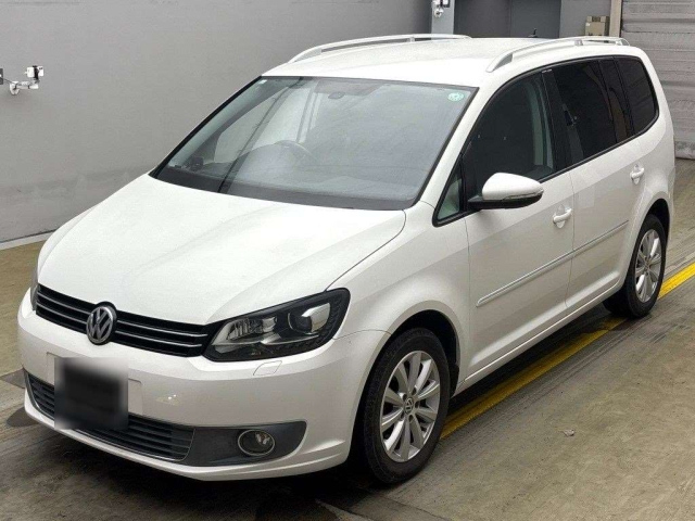 VOLKSWAGEN GOLF TOURAN 2011