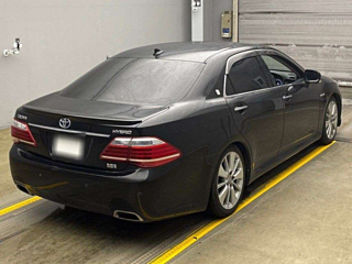 TOYOTA CROWN 2010
