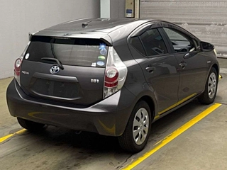 TOYOTA AQUA 2013