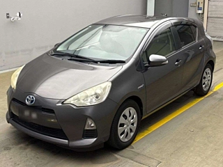 TOYOTA AQUA 2013