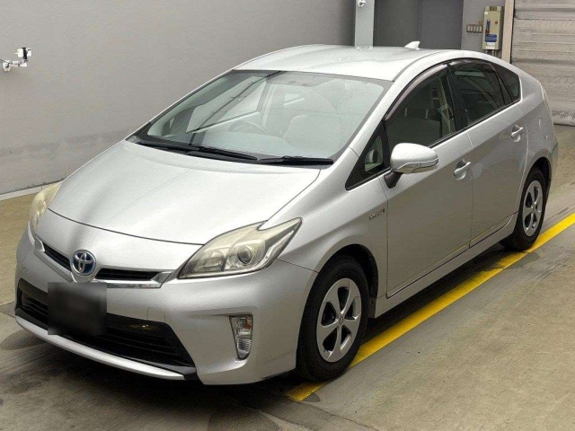 TOYOTA PRIUS 2013