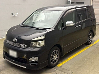 TOYOTA VOXY 2011