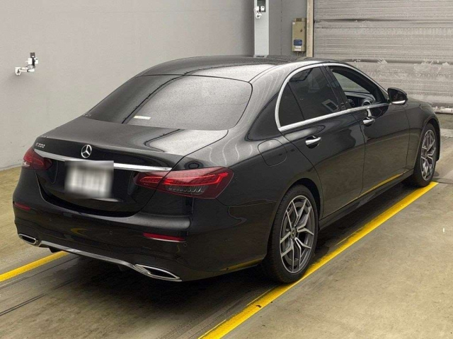 MERCEDES BENZ E CLASS 2024