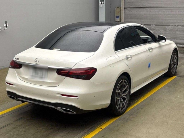 MERCEDES BENZ E CLASS 2024
