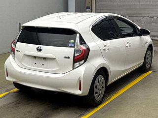 TOYOTA AQUA 2018