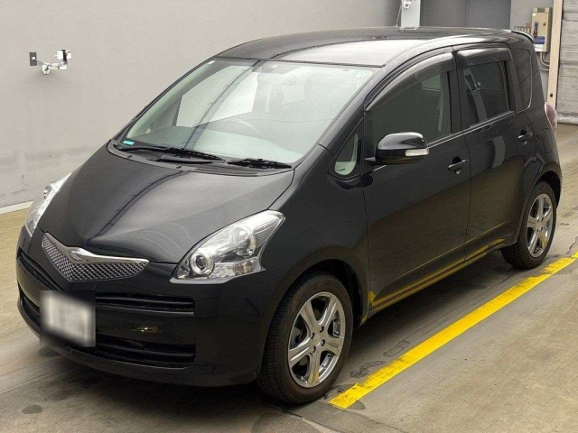 TOYOTA RACTIS 2010
