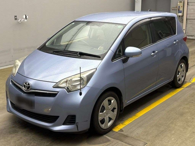 TOYOTA RACTIS 2012