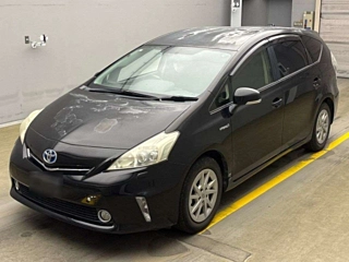 TOYOTA PRIUS ALPHA 2012