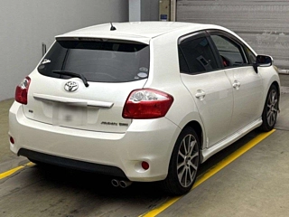TOYOTA AURIS 2011