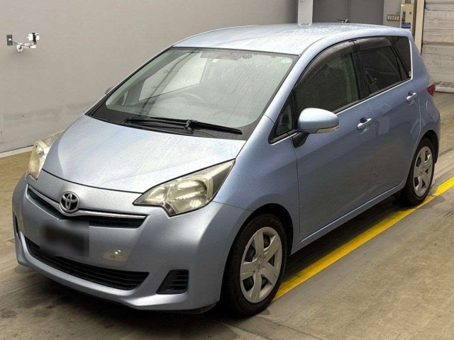 TOYOTA RACTIS 2012