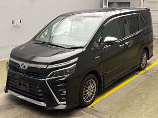 TOYOTA VOXY 2019