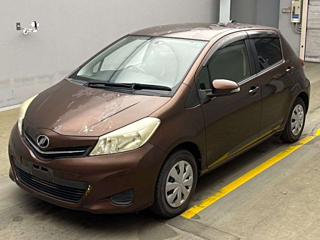 TOYOTA VITZ 2012
