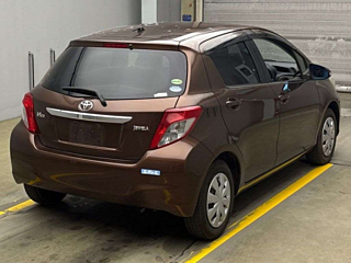 TOYOTA VITZ 2012