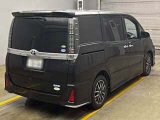 TOYOTA VOXY 2015