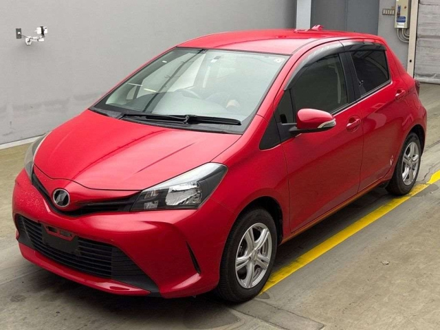 TOYOTA VITZ 2014