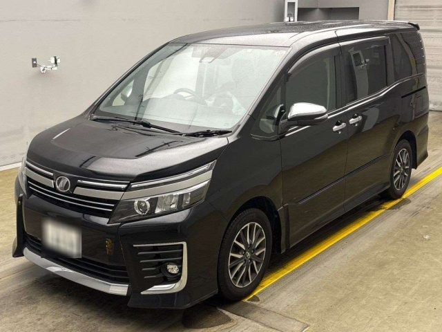 TOYOTA VOXY 2016