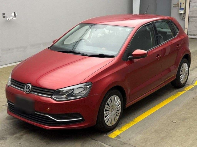 VOLKSWAGEN POLO 2015