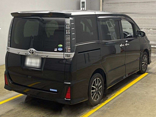 TOYOTA VOXY 2016