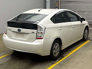TOYOTA PRIUS 2010
