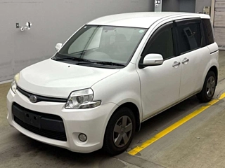 TOYOTA SIENTA 2015