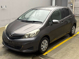 TOYOTA VITZ 2012
