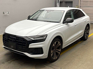 AUDI Q8 2023