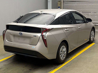 TOYOTA PRIUS 2017
