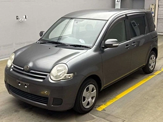 TOYOTA SIENTA 2010