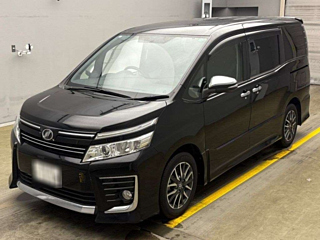 TOYOTA VOXY 2015